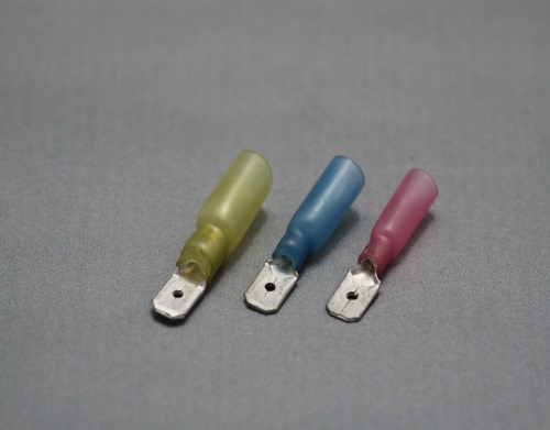 高透明插片型易進線公端子